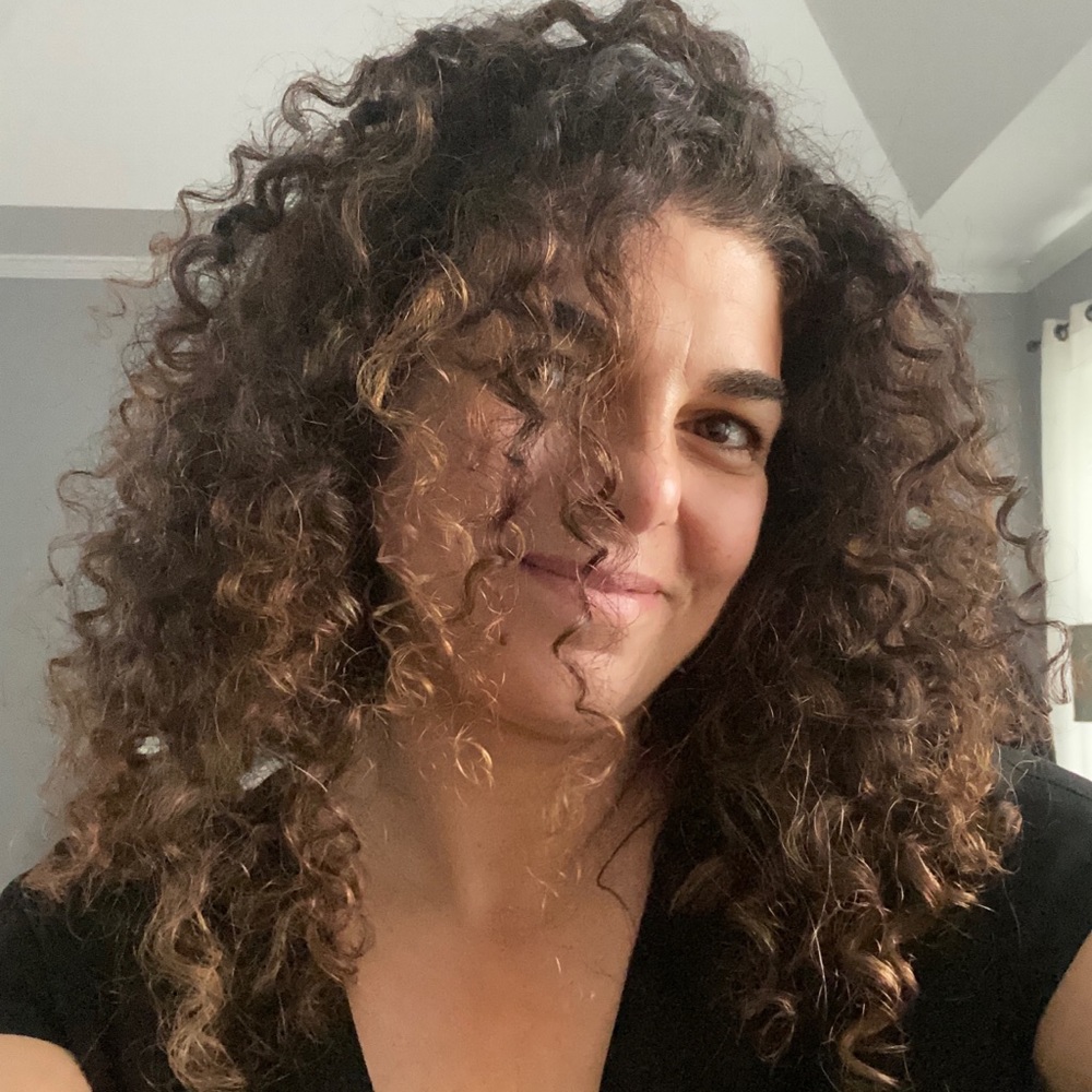 Meet your Posher, Carla